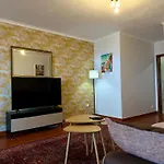 Airport Oasis Apartmán
